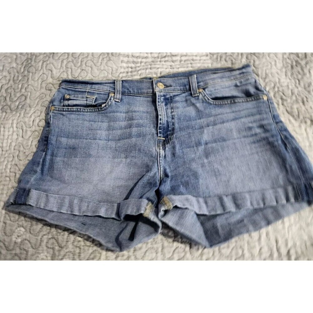 7 for all mankind Women's Jean Shorts Cuff Light Wash Size 28